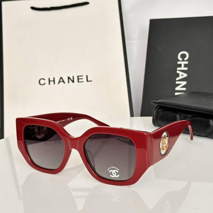 Picture of Chanel Sunglasses _SKUfw79339202fw
